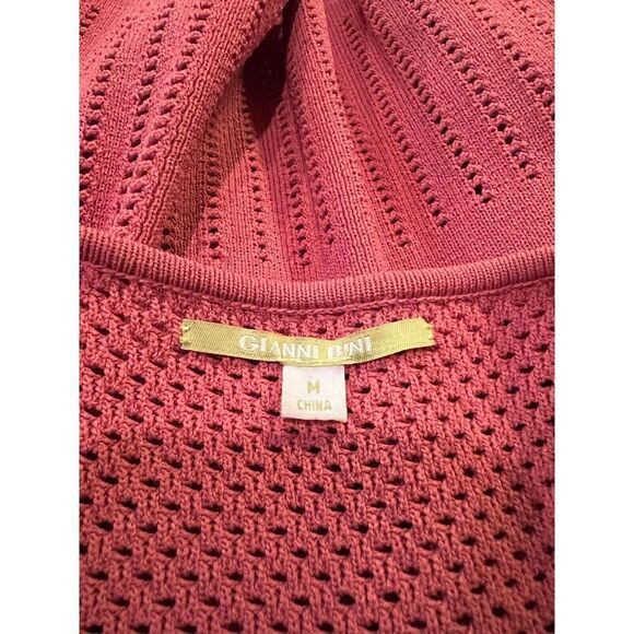 Gianni Bini Short Sleeve Cold Shoulder Apricot Sweater Size Medium - Picture 4 of 4